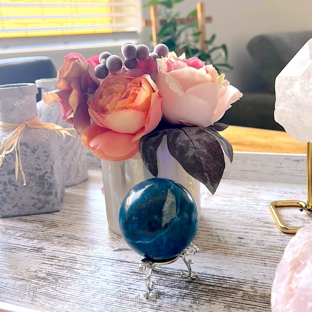 Mystic Home Decor ,blue Apatite sphere room decor 53mm Halo flash” 💗